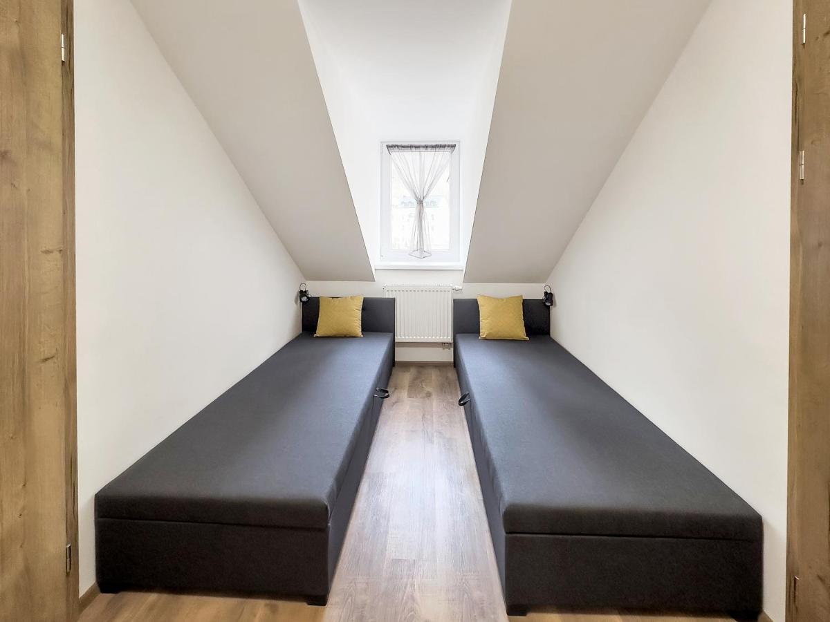 Apartment Katrin 2 Karlovy Vary Bagian luar foto