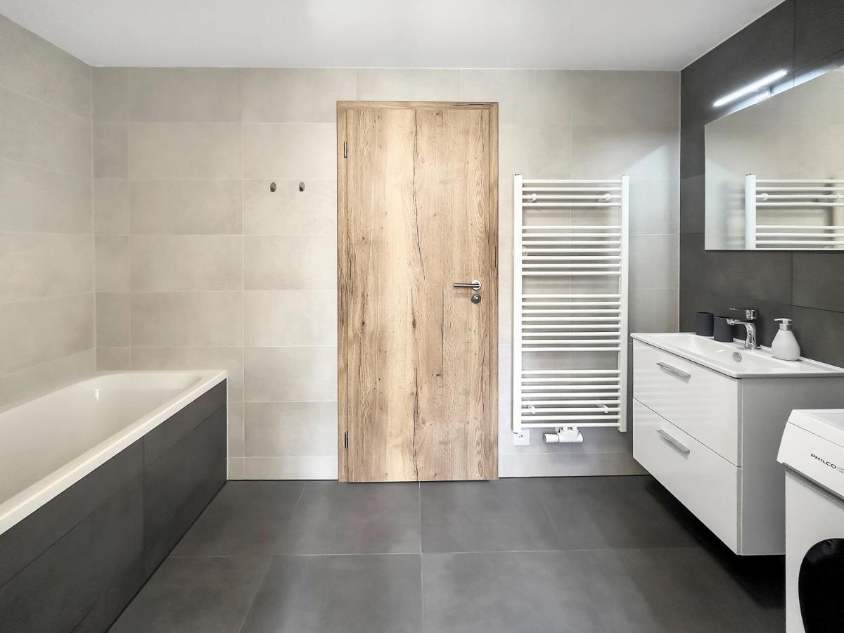 Apartment Katrin 2 Karlovy Vary Bagian luar foto